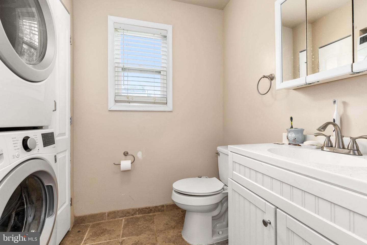 13427 HILLTOP FARM RD, GORDONSVILLE, Virginia 22942, 2 Bedrooms Bedrooms, ,1 BathroomBathrooms,Residential,For sale,13427 HILLTOP FARM RD,VAOR2010122 MLS # VAOR2010122
