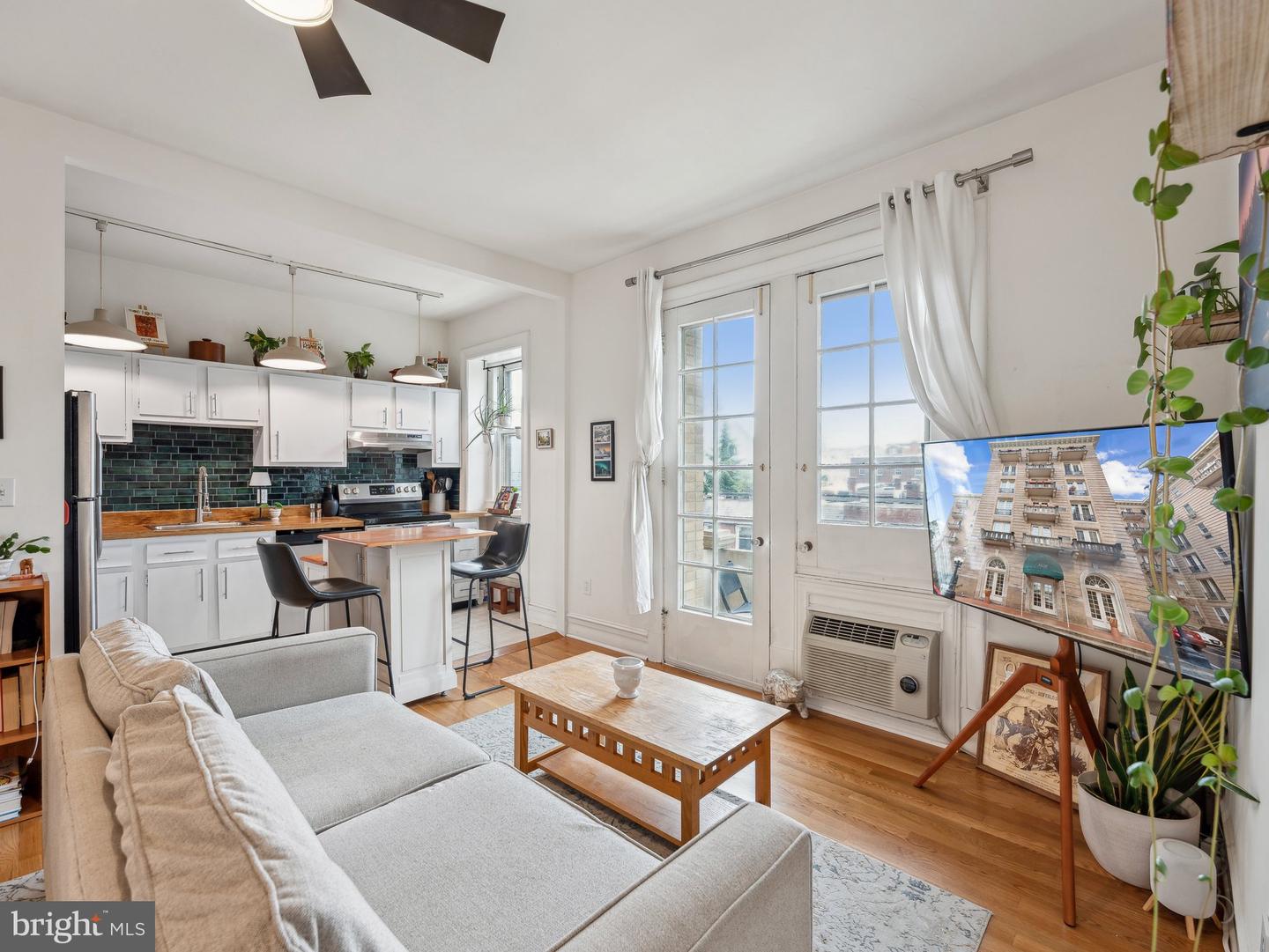 3420 16TH ST NW #304, WASHINGTON, District Of Columbia 20010, 1 Bedroom Bedrooms, ,1 BathroomBathrooms,Residential,For sale,3420 16TH ST NW #304,DCDC2191202 MLS # DCDC2191202