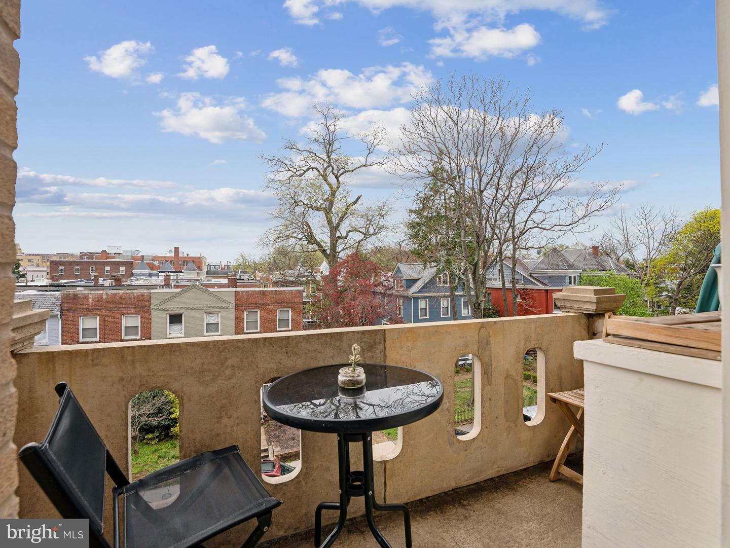 3420 16TH ST NW #304, WASHINGTON, District Of Columbia 20010, 1 Bedroom Bedrooms, ,1 BathroomBathrooms,Residential,For sale,3420 16TH ST NW #304,DCDC2191202 MLS # DCDC2191202