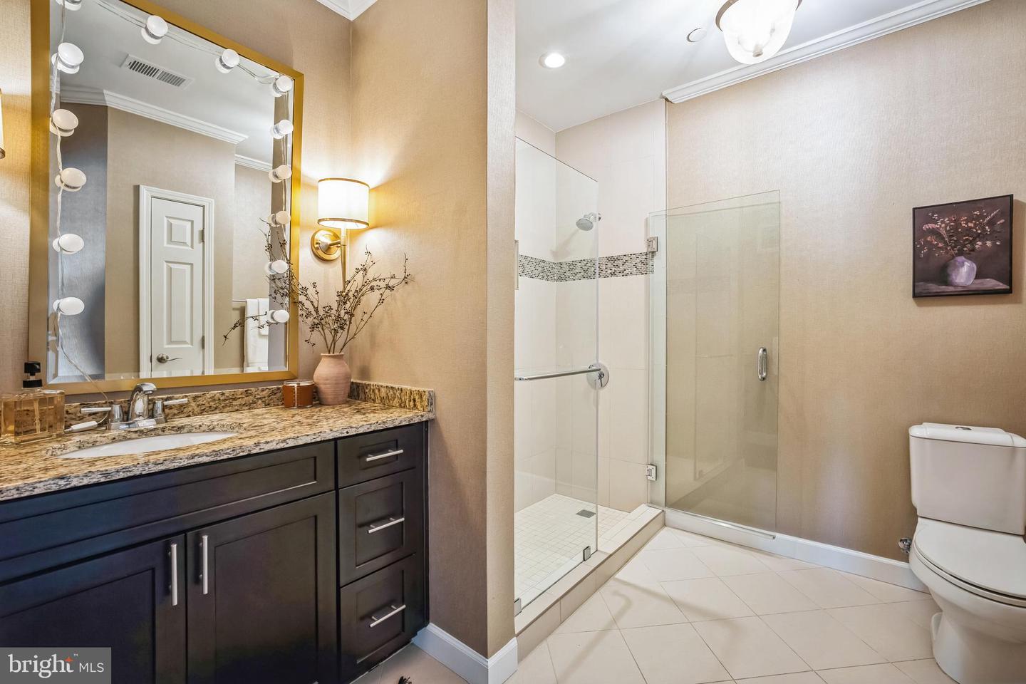 2101 N MONROE ST #401, ARLINGTON, Virginia 22207, 2 Bedrooms Bedrooms, ,2 BathroomsBathrooms,Residential,For sale,2101 N MONROE ST #401,VAAR2054944 MLS # VAAR2054944