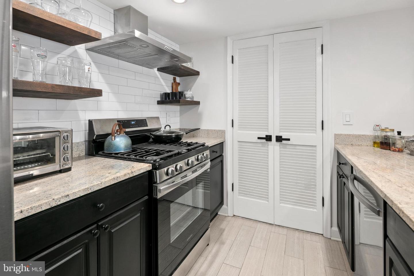 1276 N WAYNE ST #408, ARLINGTON, Virginia 22201, 2 Bedrooms Bedrooms, ,2 BathroomsBathrooms,Residential,For sale,1276 N WAYNE ST #408,VAAR2055362 MLS # VAAR2055362