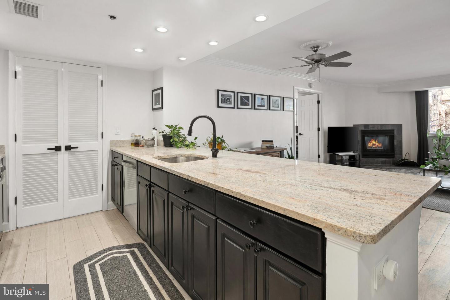 1276 N WAYNE ST #408, ARLINGTON, Virginia 22201, 2 Bedrooms Bedrooms, ,2 BathroomsBathrooms,Residential,For sale,1276 N WAYNE ST #408,VAAR2055362 MLS # VAAR2055362
