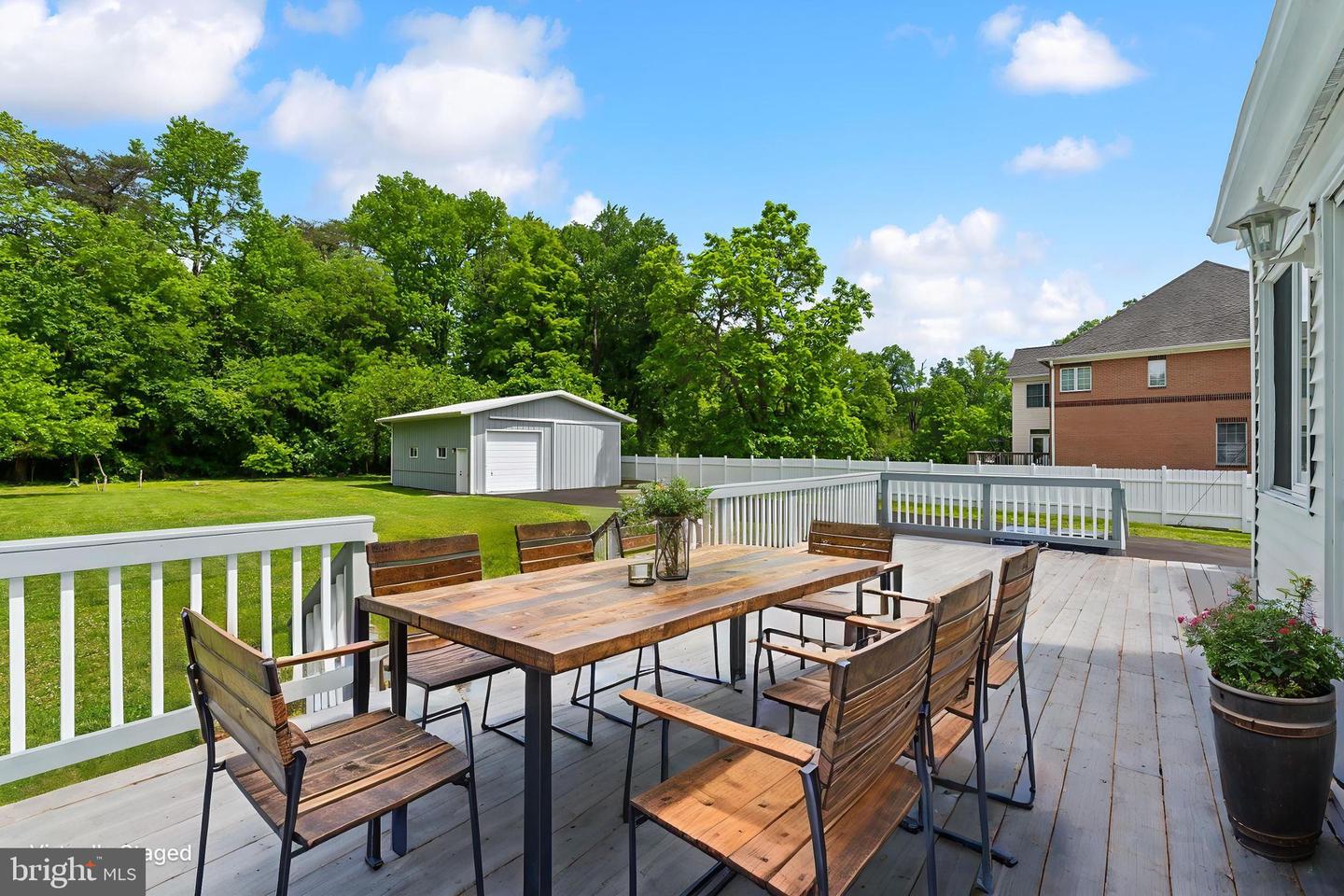 2416 SHERWOOD HALL LN, ALEXANDRIA, Virginia 22306, 5 Bedrooms Bedrooms, ,3 BathroomsBathrooms,Residential,For sale,2416 SHERWOOD HALL LN,VAFX2234904 MLS # VAFX2234904