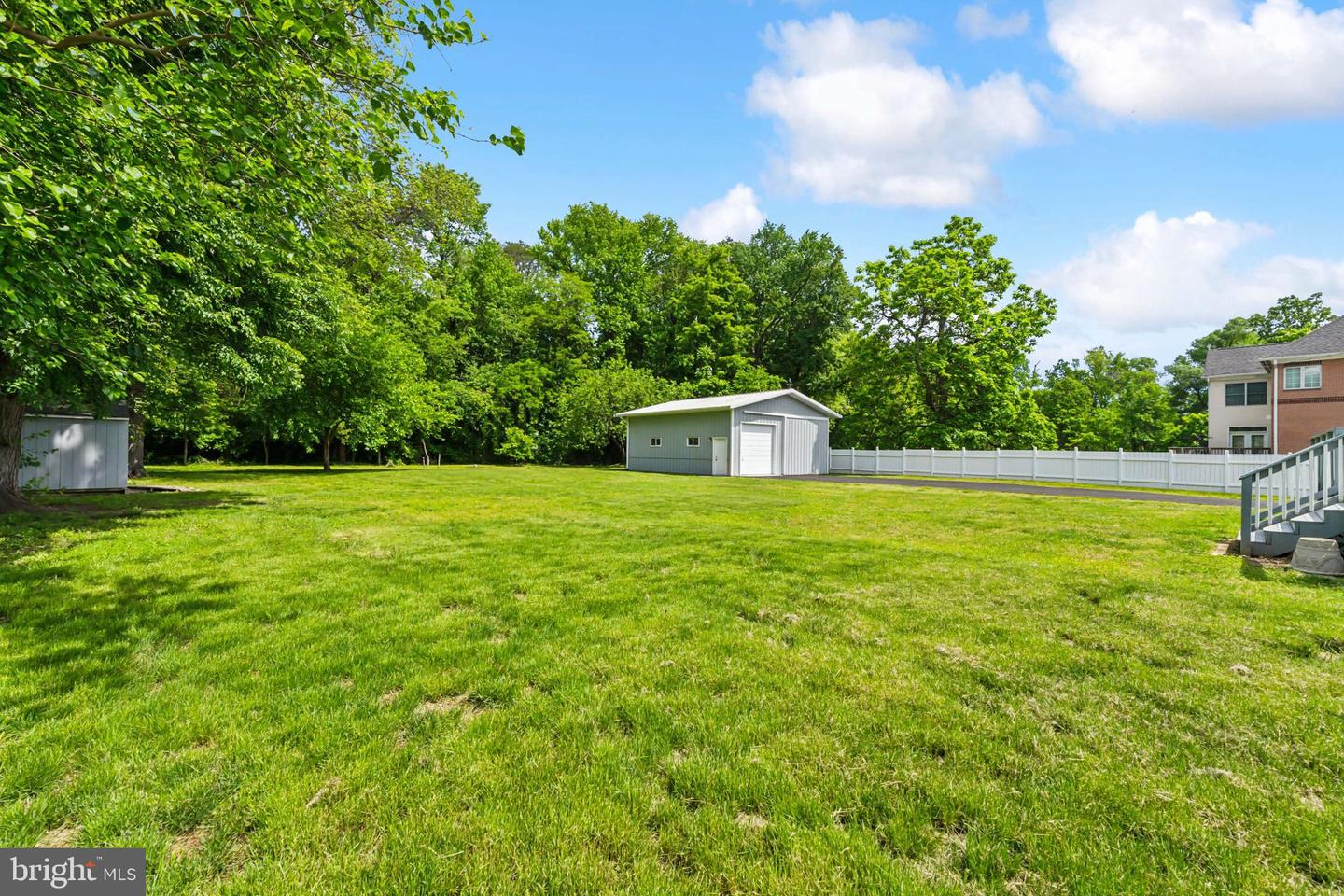 2416 SHERWOOD HALL LN, ALEXANDRIA, Virginia 22306, 5 Bedrooms Bedrooms, ,3 BathroomsBathrooms,Residential,For sale,2416 SHERWOOD HALL LN,VAFX2234904 MLS # VAFX2234904