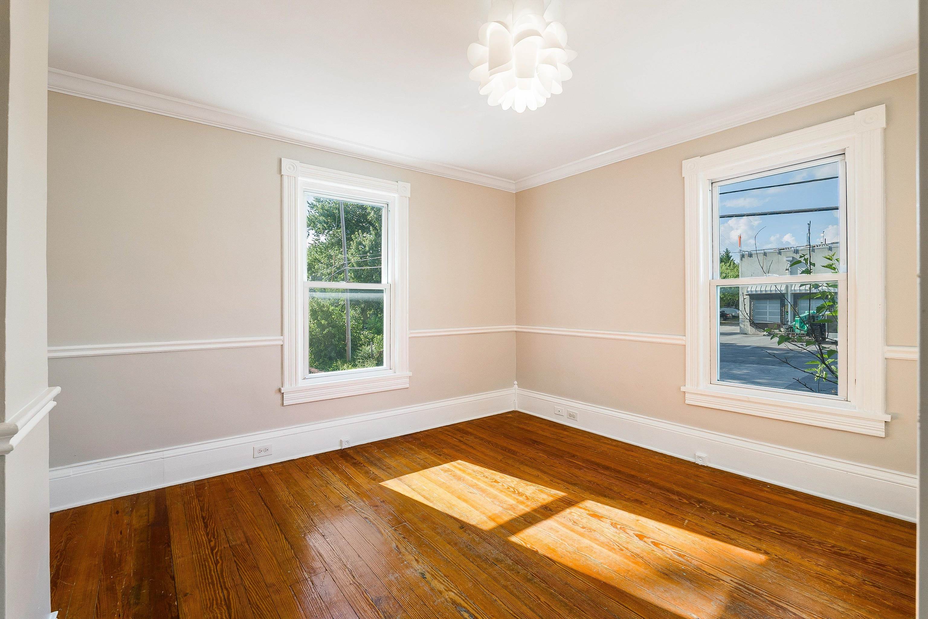 459 N LIBERTY ST, HARRISONBURG, Virginia 22802, 3 Bedrooms Bedrooms, ,2 BathroomsBathrooms,Residential,459 N LIBERTY ST,666538 MLS # 666538
