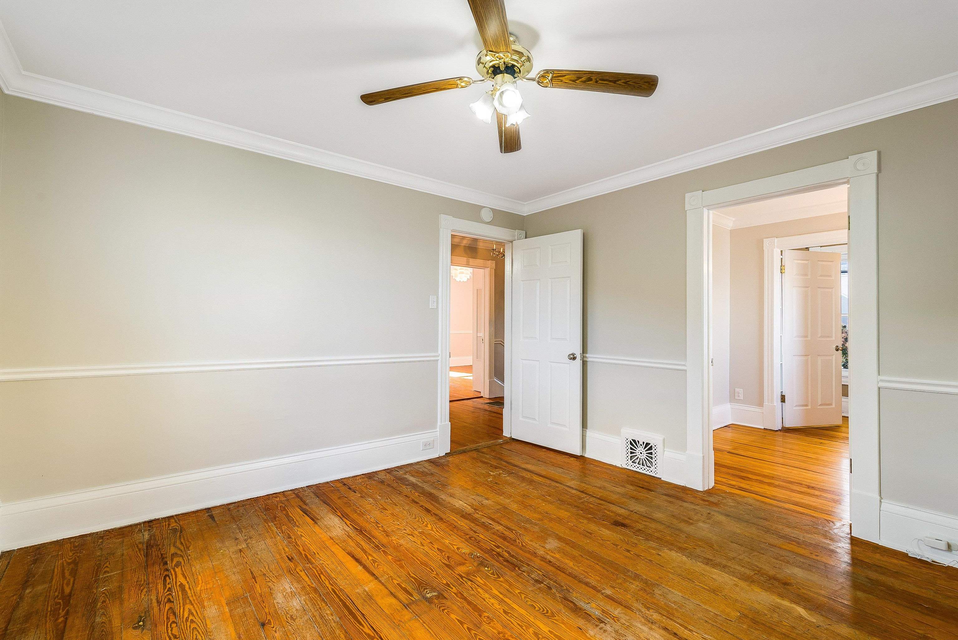 459 N LIBERTY ST, HARRISONBURG, Virginia 22802, 3 Bedrooms Bedrooms, ,2 BathroomsBathrooms,Residential,459 N LIBERTY ST,666538 MLS # 666538