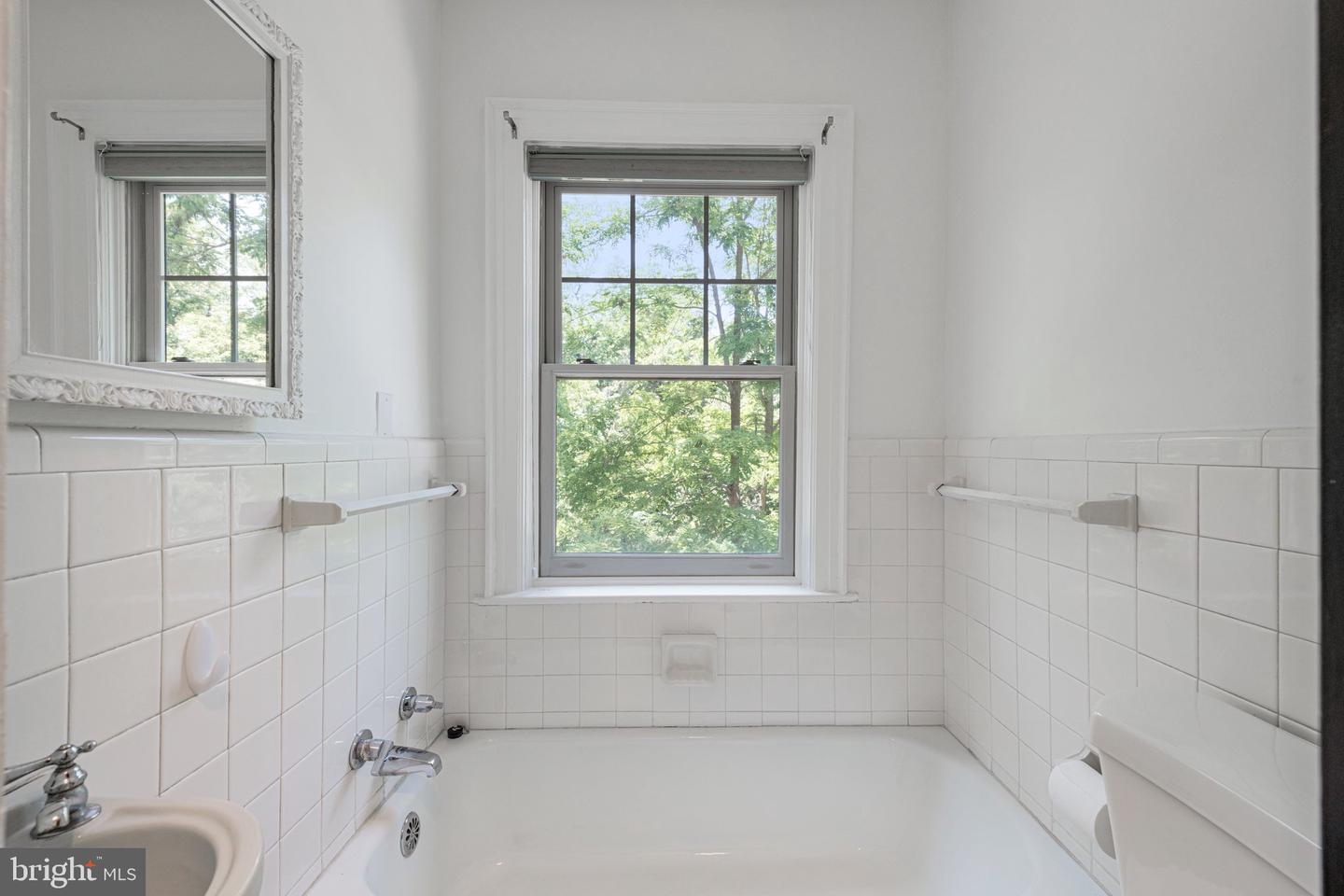 2937 FORT BAKER DR SE, WASHINGTON, District Of Columbia 20020, 3 Bedrooms Bedrooms, ,3 BathroomsBathrooms,Residential,For sale,2937 FORT BAKER DR SE,DCDC2203624 MLS # DCDC2203624