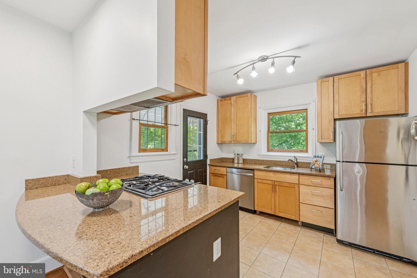 2937 FORT BAKER DR SE, WASHINGTON, District Of Columbia 20020, 3 Bedrooms Bedrooms, ,3 BathroomsBathrooms,Residential,For sale,2937 FORT BAKER DR SE,DCDC2203624 MLS # DCDC2203624