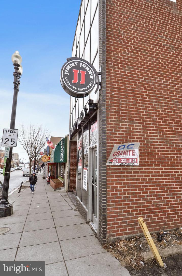 2800 WISCONSIN AVE NW #304, WASHINGTON, District Of Columbia 20007, 1 Bedroom Bedrooms, ,1 BathroomBathrooms,Residential,For sale,2800 WISCONSIN AVE NW #304,DCDC2206376 MLS # DCDC2206376