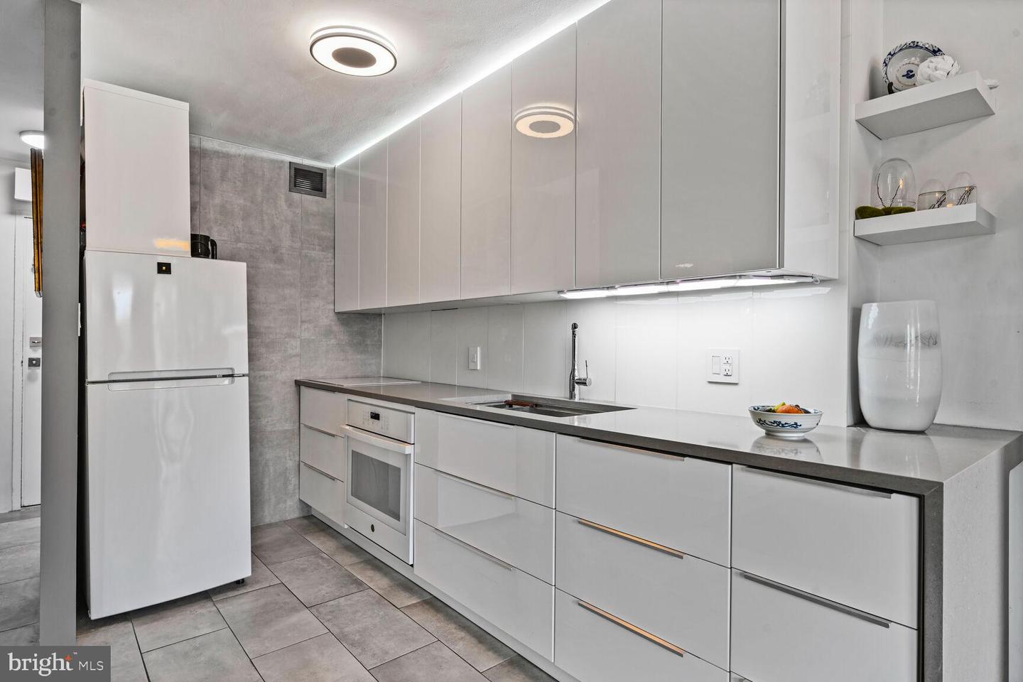 2800 WISCONSIN AVE NW #304, WASHINGTON, District Of Columbia 20007, 1 Bedroom Bedrooms, ,1 BathroomBathrooms,Residential,For sale,2800 WISCONSIN AVE NW #304,DCDC2206376 MLS # DCDC2206376
