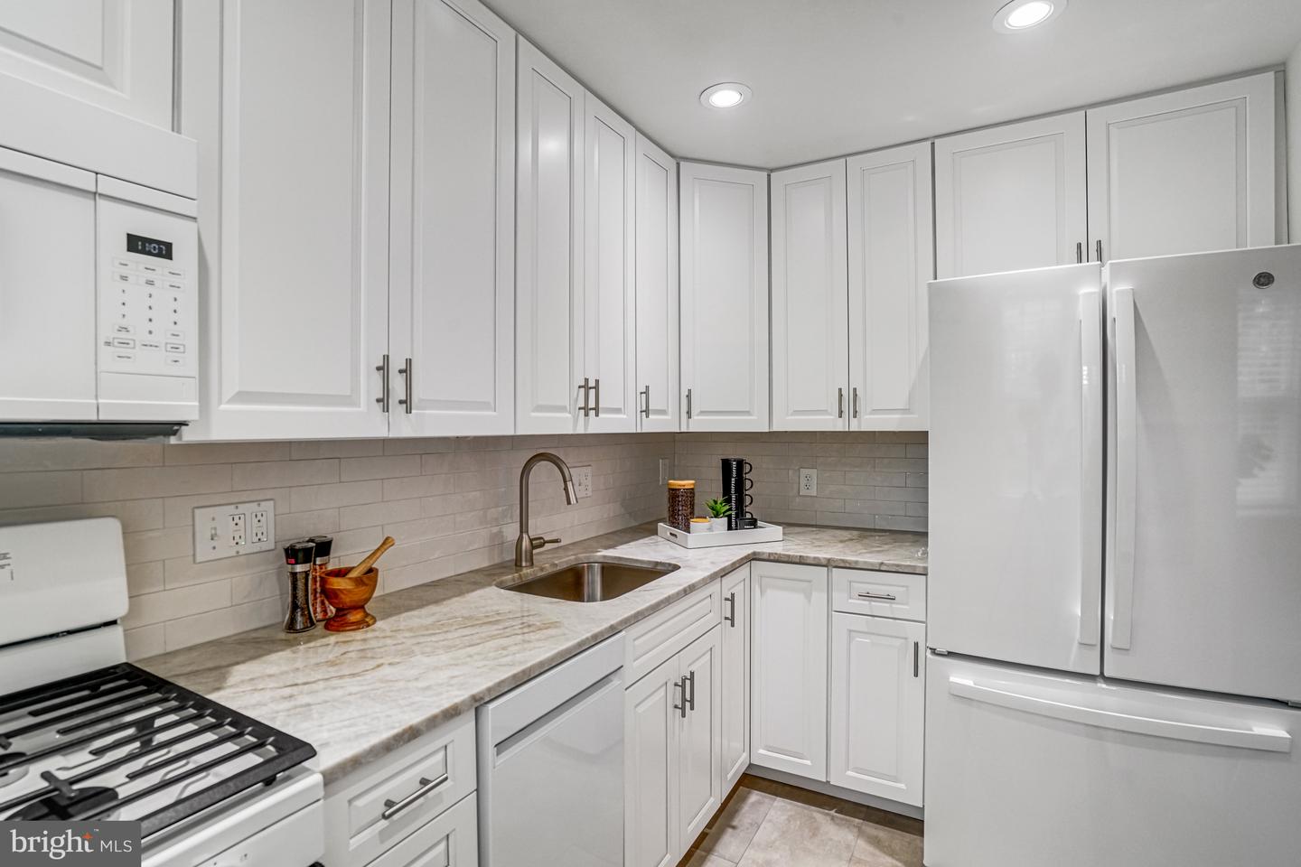 6625 10TH ST #A1, ALEXANDRIA, Virginia 22307, 3 Bedrooms Bedrooms, ,1 BathroomBathrooms,Residential,For sale,6625 10TH ST #A1,VAFX2249844 MLS # VAFX2249844