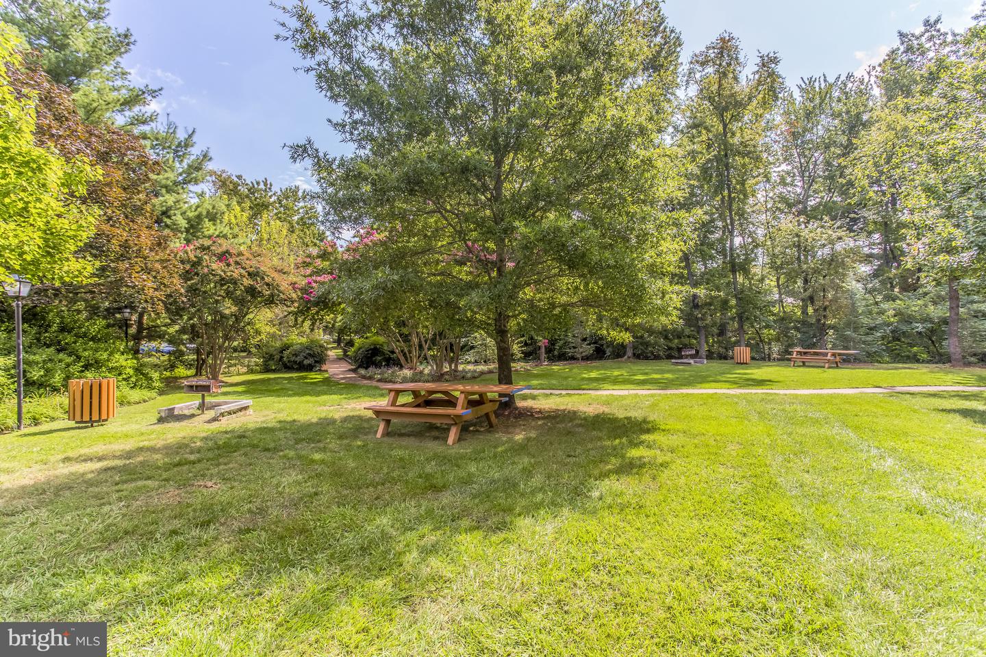 6625 10TH ST #A1, ALEXANDRIA, Virginia 22307, 3 Bedrooms Bedrooms, ,1 BathroomBathrooms,Residential,For sale,6625 10TH ST #A1,VAFX2249844 MLS # VAFX2249844