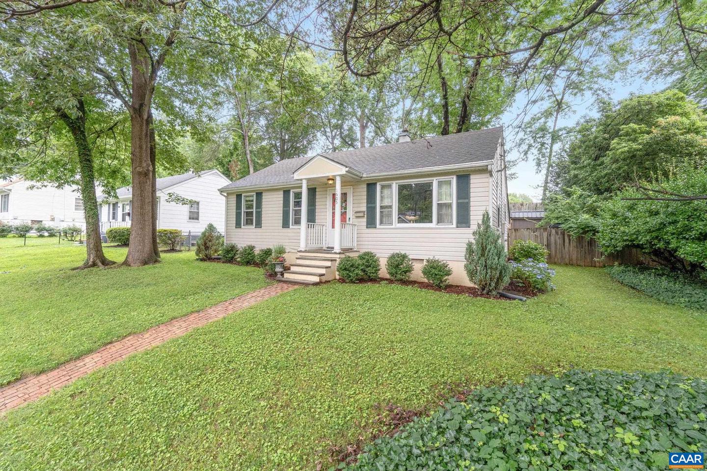 1605 OAKLEAF LN, CHARLOTTESVILLE, Virginia 22903, 2 Bedrooms Bedrooms, ,1 BathroomBathrooms,Residential,For sale,1605 OAKLEAF LN,666091 MLS # 666091