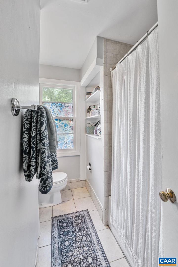 1605 OAKLEAF LN, CHARLOTTESVILLE, Virginia 22903, 2 Bedrooms Bedrooms, ,1 BathroomBathrooms,Residential,For sale,1605 OAKLEAF LN,666091 MLS # 666091