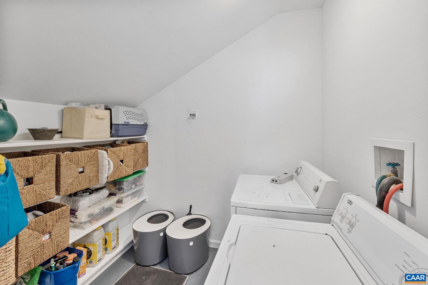 1605 OAKLEAF LN, CHARLOTTESVILLE, Virginia 22903, 2 Bedrooms Bedrooms, ,1 BathroomBathrooms,Residential,For sale,1605 OAKLEAF LN,666091 MLS # 666091