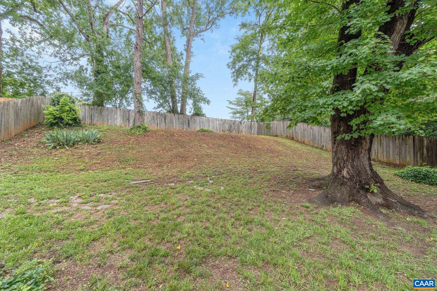 1605 OAKLEAF LN, CHARLOTTESVILLE, Virginia 22903, 2 Bedrooms Bedrooms, ,1 BathroomBathrooms,Residential,For sale,1605 OAKLEAF LN,666091 MLS # 666091