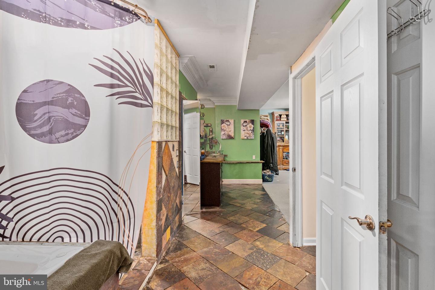 102 BREEZEWOOD DR, FREDERICKSBURG, Virginia 22407, 2 Bedrooms Bedrooms, ,3 BathroomsBathrooms,Residential,For sale,102 BREEZEWOOD DR,VASP2034212 MLS # VASP2034212