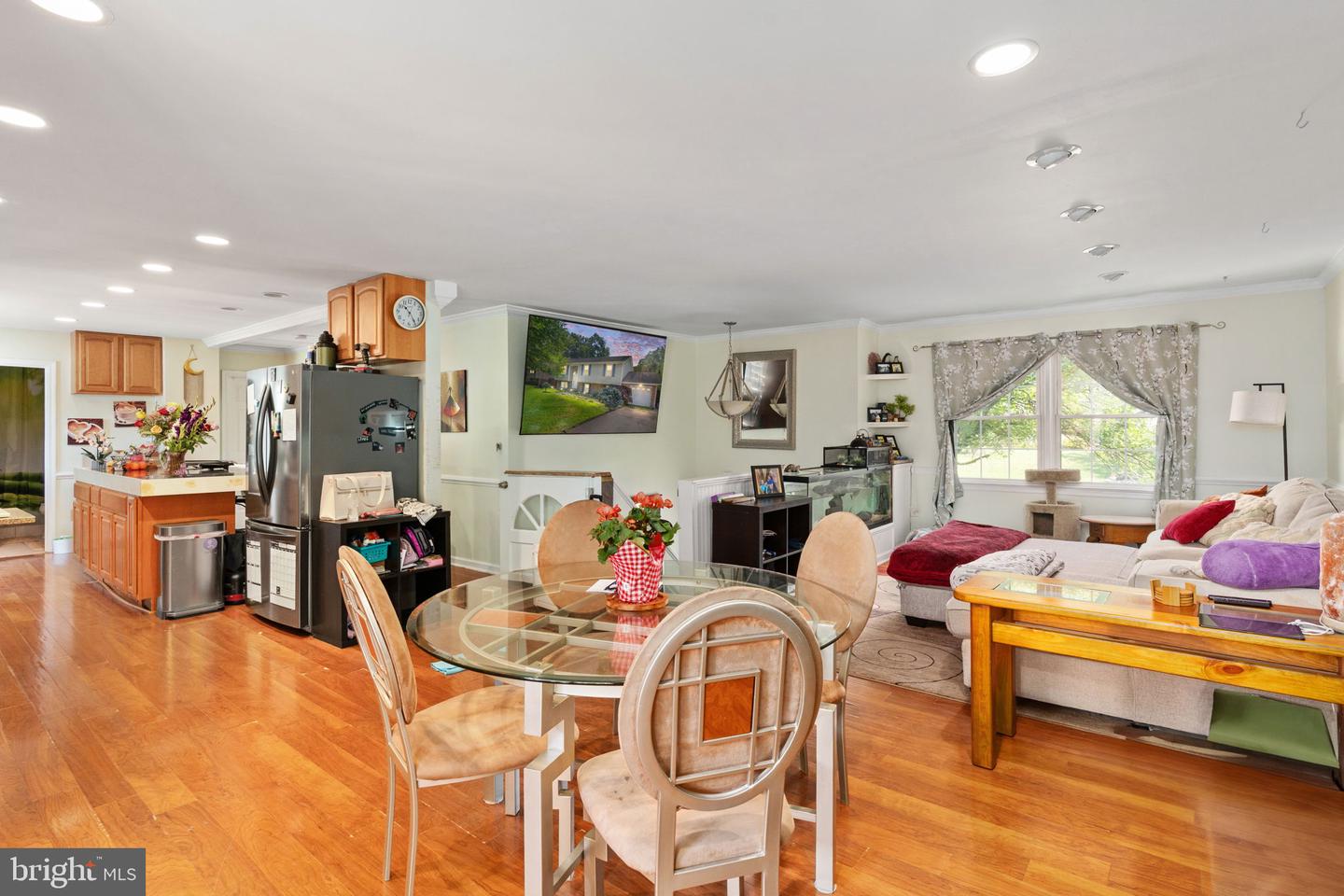 102 BREEZEWOOD DR, FREDERICKSBURG, Virginia 22407, 2 Bedrooms Bedrooms, ,3 BathroomsBathrooms,Residential,For sale,102 BREEZEWOOD DR,VASP2034212 MLS # VASP2034212