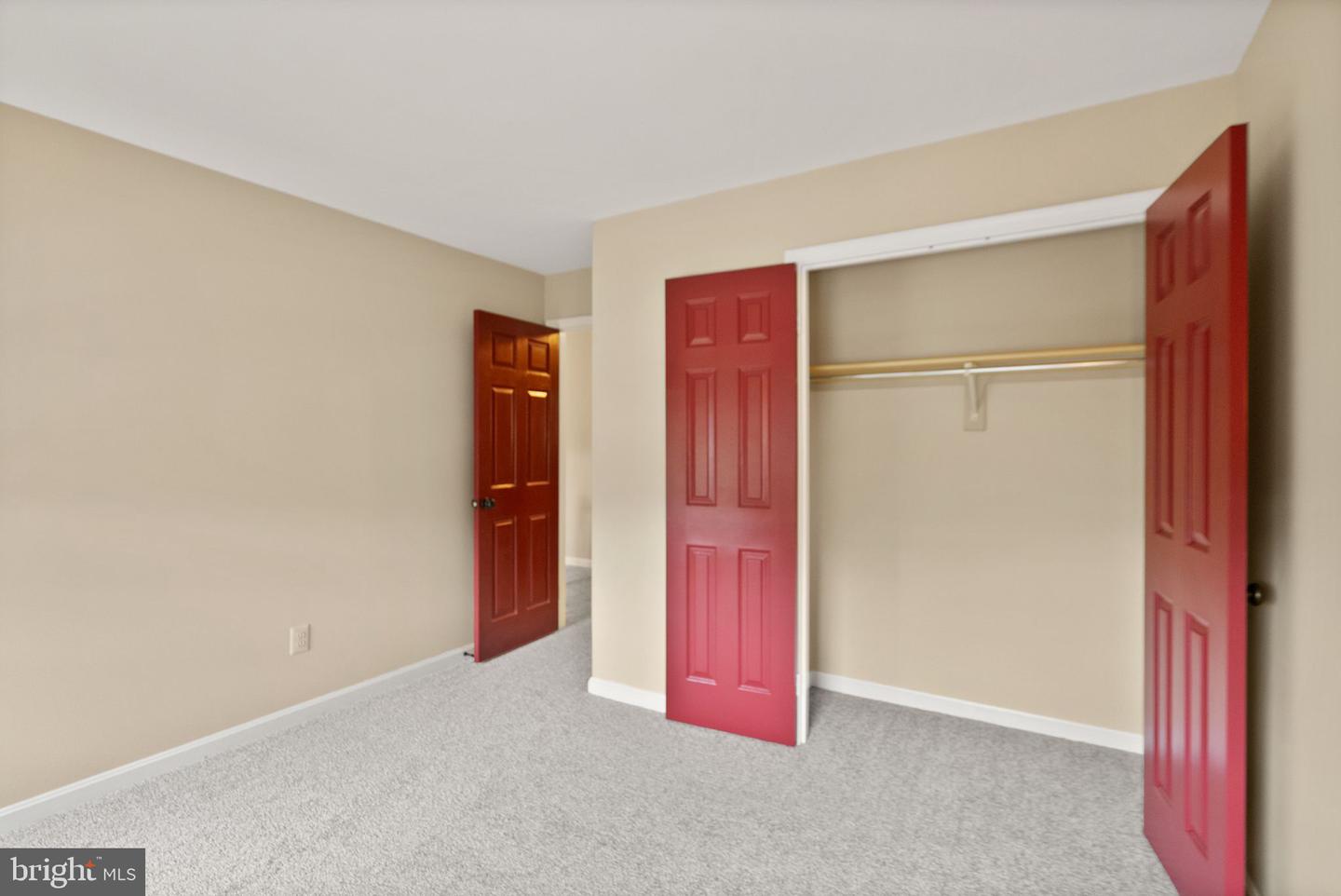 1631 AUTUMNWOOD DR, RESTON, Virginia 20194, 4 Bedrooms Bedrooms, ,4 BathroomsBathrooms,Residential,For sale,1631 AUTUMNWOOD DR,VAFX2250618 MLS # VAFX2250618
