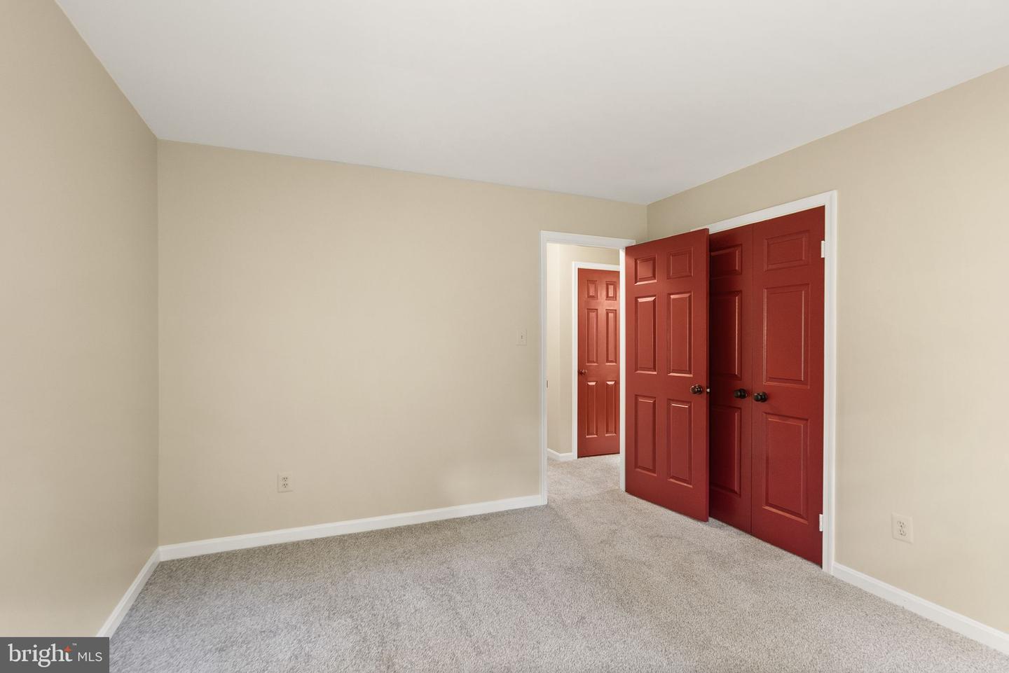 1631 AUTUMNWOOD DR, RESTON, Virginia 20194, 4 Bedrooms Bedrooms, ,4 BathroomsBathrooms,Residential,For sale,1631 AUTUMNWOOD DR,VAFX2250618 MLS # VAFX2250618