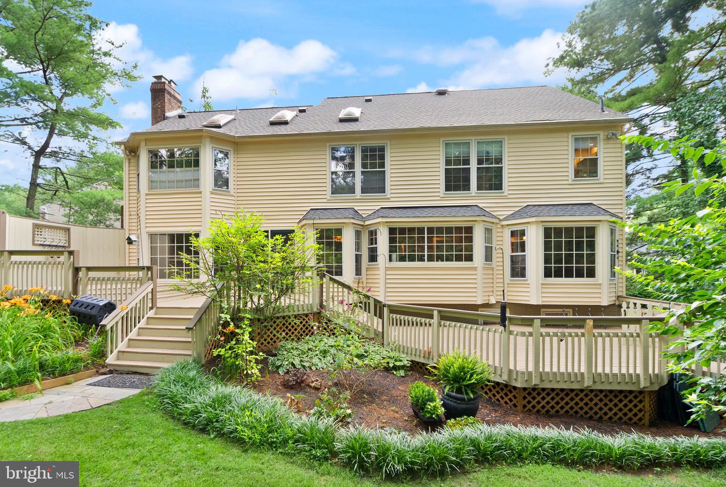 1631 AUTUMNWOOD DR, RESTON, Virginia 20194, 4 Bedrooms Bedrooms, ,4 BathroomsBathrooms,Residential,For sale,1631 AUTUMNWOOD DR,VAFX2250618 MLS # VAFX2250618
