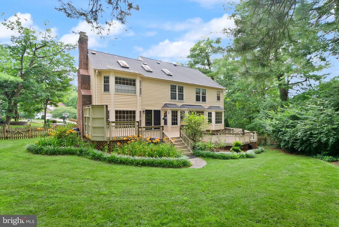 1631 AUTUMNWOOD DR, RESTON, Virginia 20194, 4 Bedrooms Bedrooms, ,4 BathroomsBathrooms,Residential,For sale,1631 AUTUMNWOOD DR,VAFX2250618 MLS # VAFX2250618