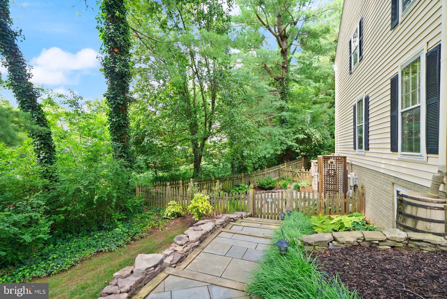 1631 AUTUMNWOOD DR, RESTON, Virginia 20194, 4 Bedrooms Bedrooms, ,4 BathroomsBathrooms,Residential,For sale,1631 AUTUMNWOOD DR,VAFX2250618 MLS # VAFX2250618