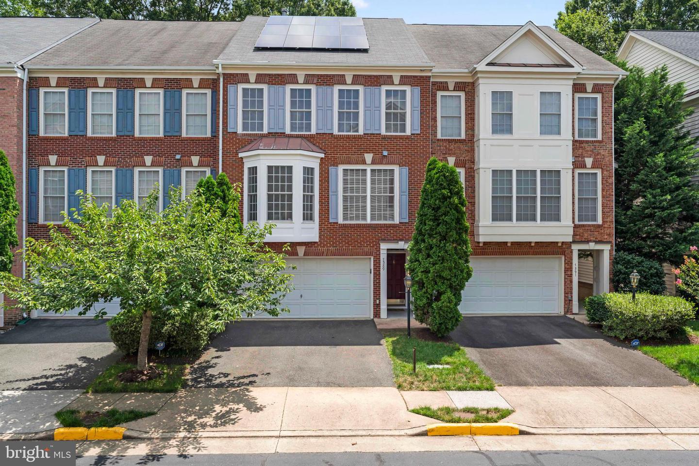 7589 GREY GOOSE WAY, ALEXANDRIA, Virginia 22306, 3 Bedrooms Bedrooms, ,3 BathroomsBathrooms,Residential,For sale,7589 GREY GOOSE WAY,VAFX2252706 MLS # VAFX2252706