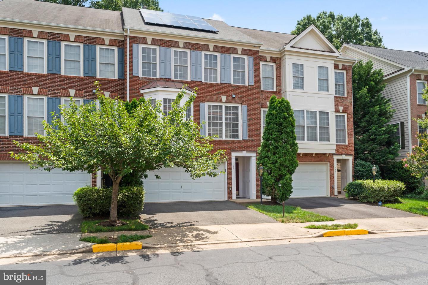7589 GREY GOOSE WAY, ALEXANDRIA, Virginia 22306, 3 Bedrooms Bedrooms, ,3 BathroomsBathrooms,Residential,For sale,7589 GREY GOOSE WAY,VAFX2252706 MLS # VAFX2252706