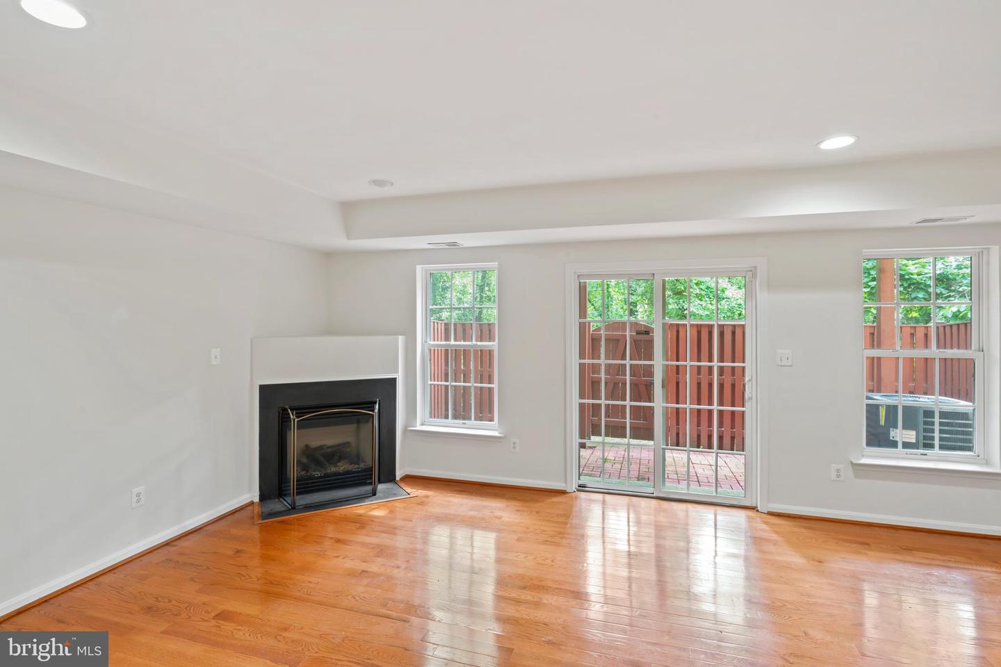 7589 GREY GOOSE WAY, ALEXANDRIA, Virginia 22306, 3 Bedrooms Bedrooms, ,3 BathroomsBathrooms,Residential,For sale,7589 GREY GOOSE WAY,VAFX2252706 MLS # VAFX2252706