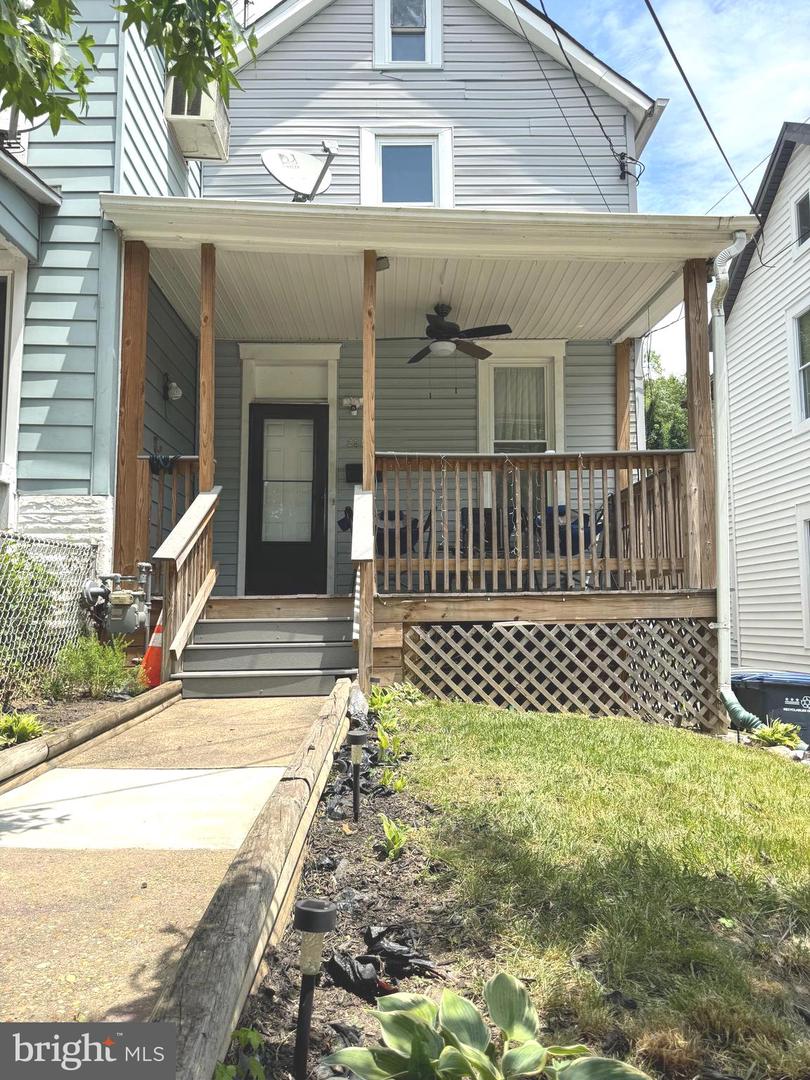 2917 MILLS AVE NE, WASHINGTON, District Of Columbia 20018, 2 Bedrooms Bedrooms, ,1 BathroomBathrooms,Residential,For sale,2917 MILLS AVE NE,DCDC2208602 MLS # DCDC2208602