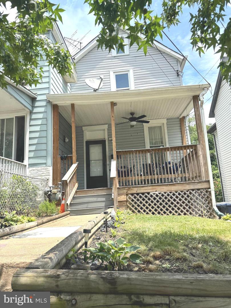 2917 MILLS AVE NE, WASHINGTON, District Of Columbia 20018, 2 Bedrooms Bedrooms, ,1 BathroomBathrooms,Residential,For sale,2917 MILLS AVE NE,DCDC2208602 MLS # DCDC2208602