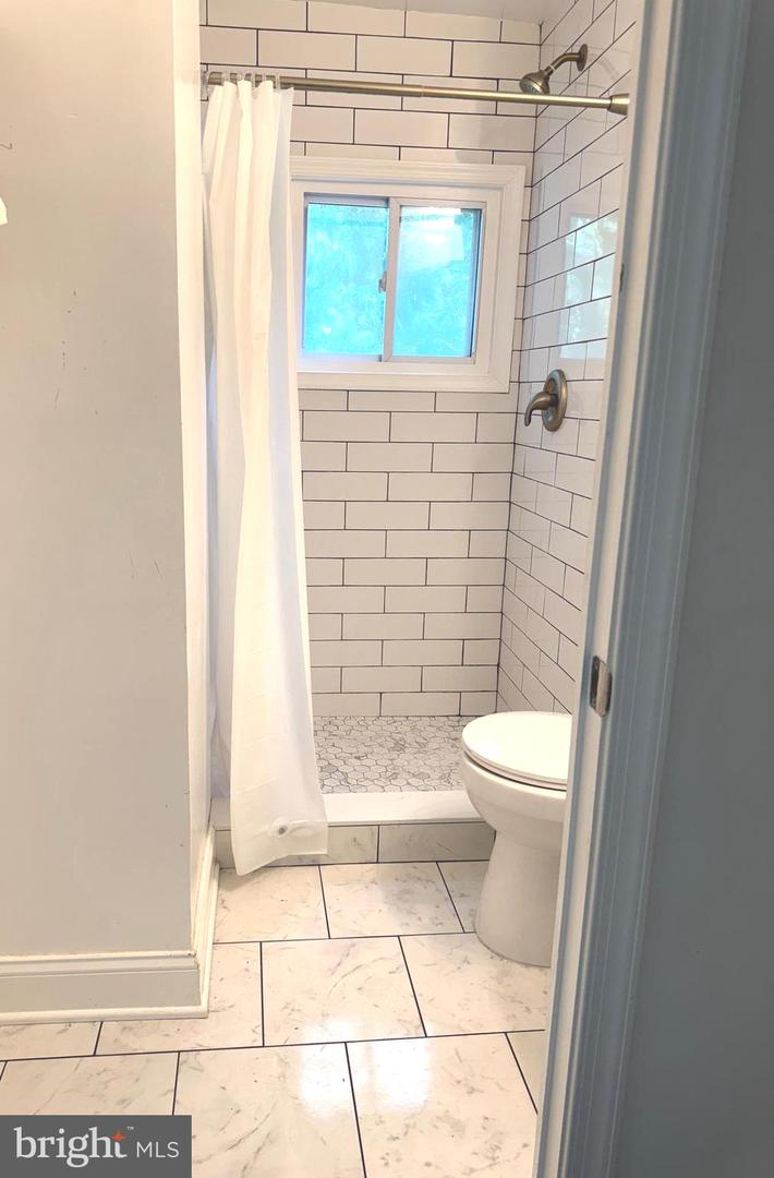 2917 MILLS AVE NE, WASHINGTON, District Of Columbia 20018, 2 Bedrooms Bedrooms, ,1 BathroomBathrooms,Residential,For sale,2917 MILLS AVE NE,DCDC2208602 MLS # DCDC2208602