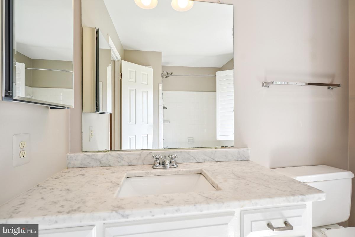 1210 SUFFIELD DR, MCLEAN, Virginia 22101, 4 Bedrooms Bedrooms, ,4 BathroomsBathrooms,Residential,For sale,1210 SUFFIELD DR,VAFX2254124 MLS # VAFX2254124