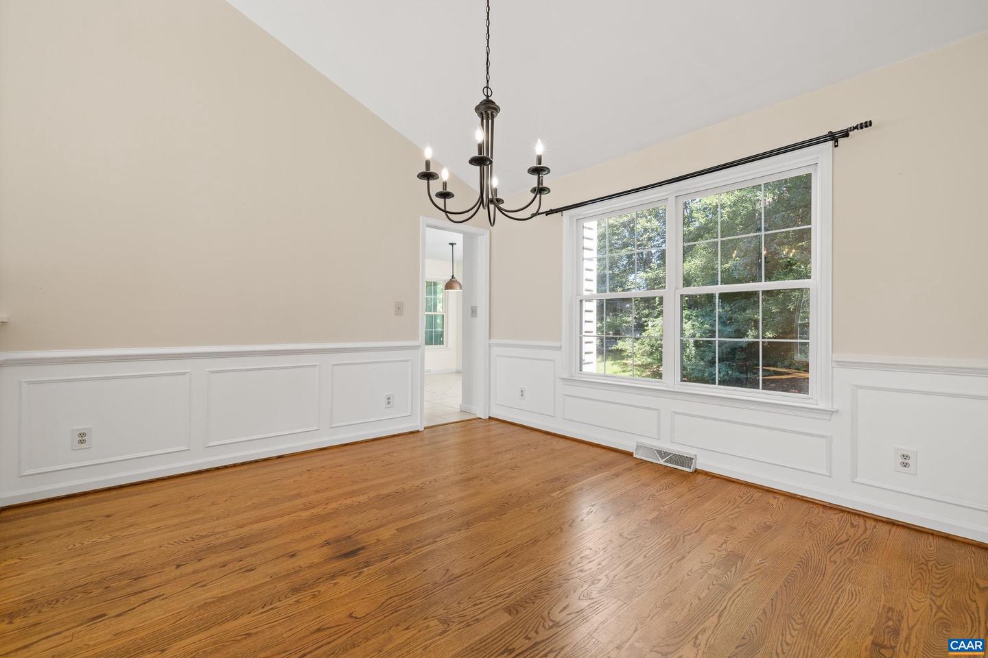 2777 PEPPERVINE CT, CHARLOTTESVILLE, Virginia 22911, 5 Bedrooms Bedrooms, ,3 BathroomsBathrooms,Residential,For sale,2777 PEPPERVINE CT,666469 MLS # 666469