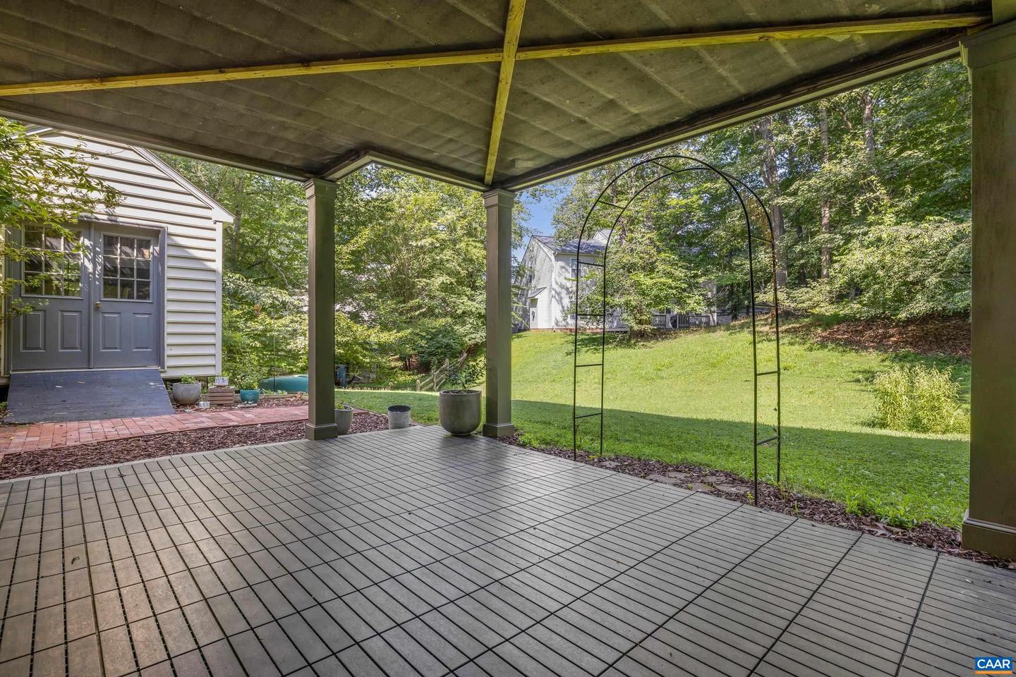 2777 PEPPERVINE CT, CHARLOTTESVILLE, Virginia 22911, 5 Bedrooms Bedrooms, ,3 BathroomsBathrooms,Residential,For sale,2777 PEPPERVINE CT,666469 MLS # 666469