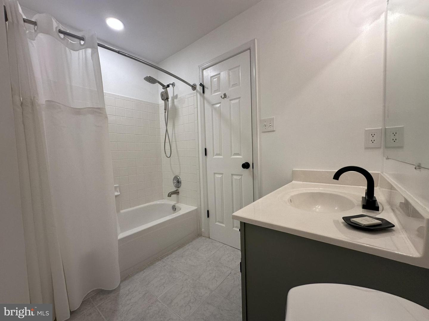 13512 DARTER CT, CLIFTON, Virginia 20124, 3 Bedrooms Bedrooms, ,3 BathroomsBathrooms,Residential,For sale,13512 DARTER CT,VAFX2254370 MLS # VAFX2254370