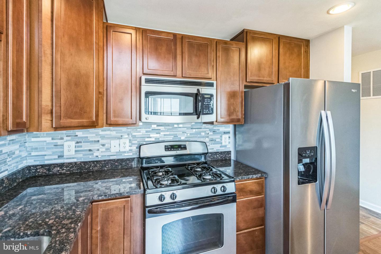 3077 CHINKAPIN OAK LN, WOODBRIDGE, Virginia 22191, 3 Bedrooms Bedrooms, ,3 BathroomsBathrooms,Residential,For sale,3077 CHINKAPIN OAK LN,VAPW2098788 MLS # VAPW2098788