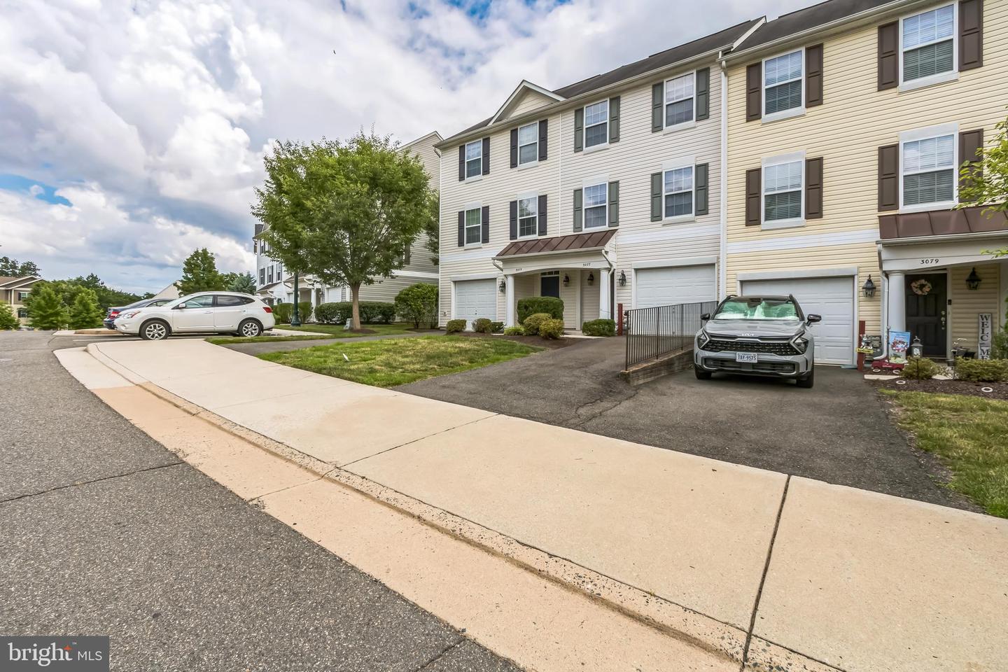 3077 CHINKAPIN OAK LN, WOODBRIDGE, Virginia 22191, 3 Bedrooms Bedrooms, ,3 BathroomsBathrooms,Residential,For sale,3077 CHINKAPIN OAK LN,VAPW2098788 MLS # VAPW2098788