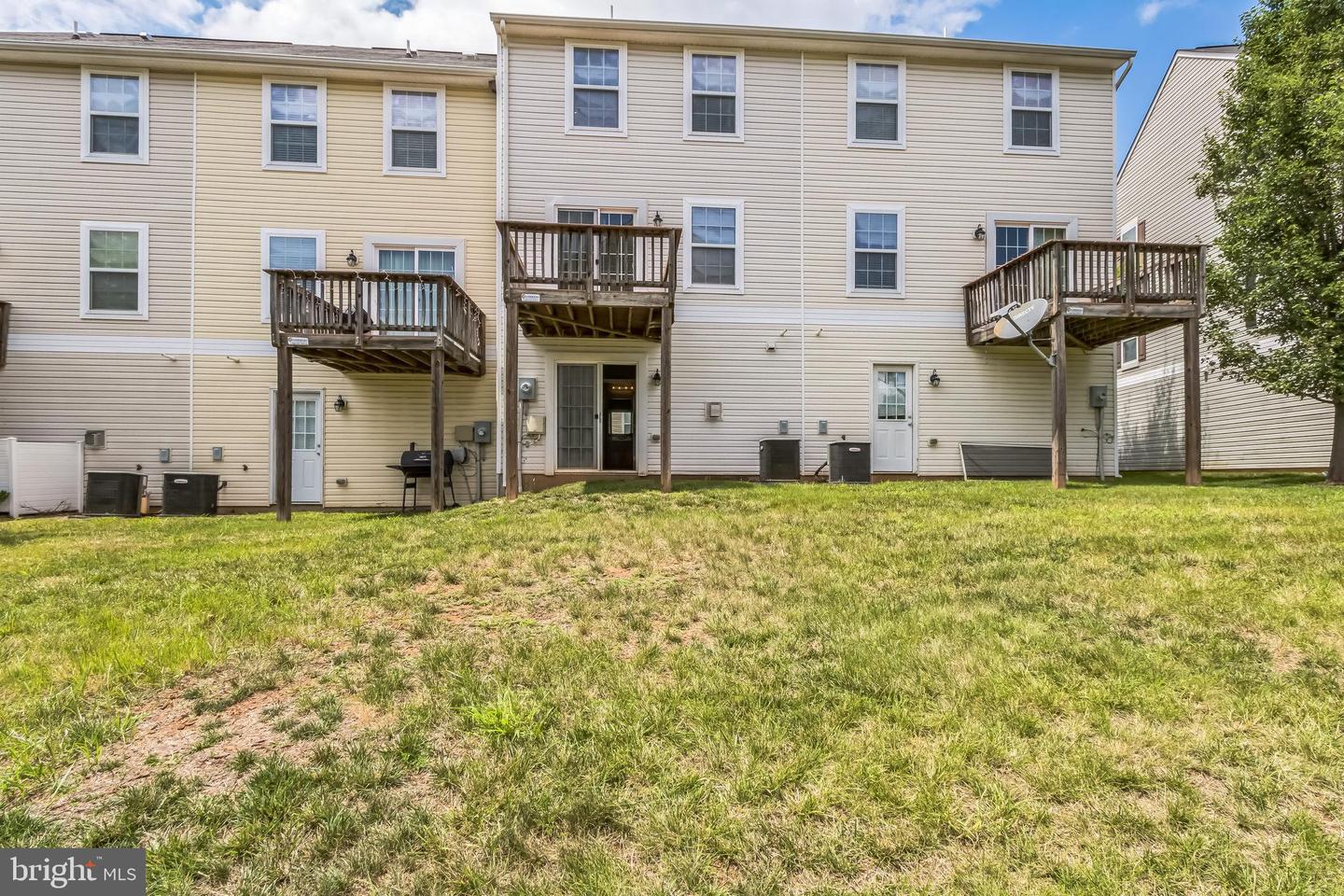 3077 CHINKAPIN OAK LN, WOODBRIDGE, Virginia 22191, 3 Bedrooms Bedrooms, ,3 BathroomsBathrooms,Residential,For sale,3077 CHINKAPIN OAK LN,VAPW2098788 MLS # VAPW2098788