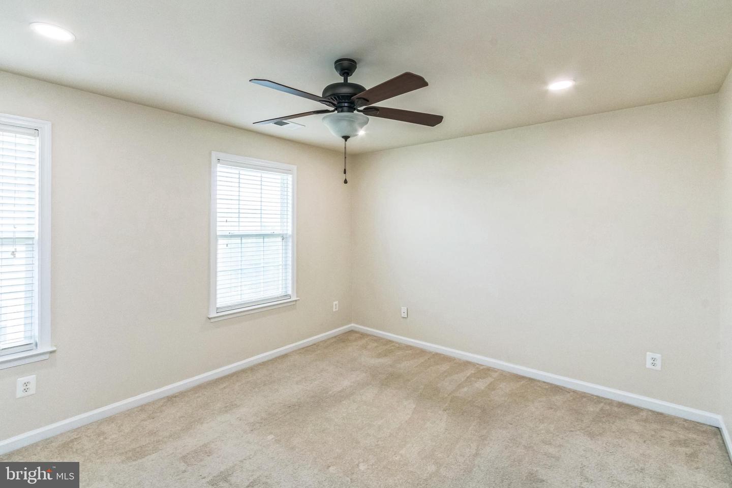 3077 CHINKAPIN OAK LN, WOODBRIDGE, Virginia 22191, 3 Bedrooms Bedrooms, ,3 BathroomsBathrooms,Residential,For sale,3077 CHINKAPIN OAK LN,VAPW2098788 MLS # VAPW2098788