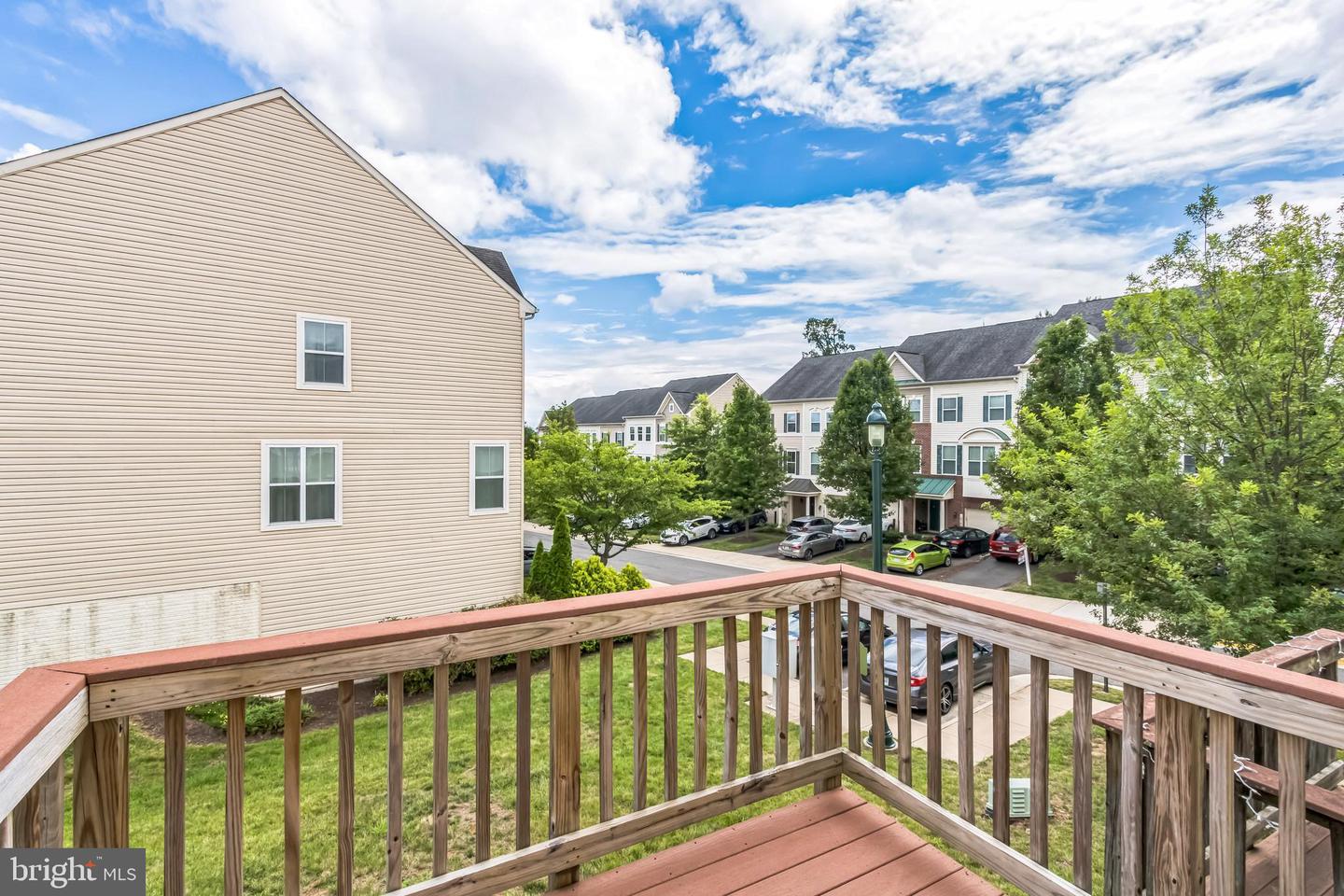 3077 CHINKAPIN OAK LN, WOODBRIDGE, Virginia 22191, 3 Bedrooms Bedrooms, ,3 BathroomsBathrooms,Residential,For sale,3077 CHINKAPIN OAK LN,VAPW2098788 MLS # VAPW2098788