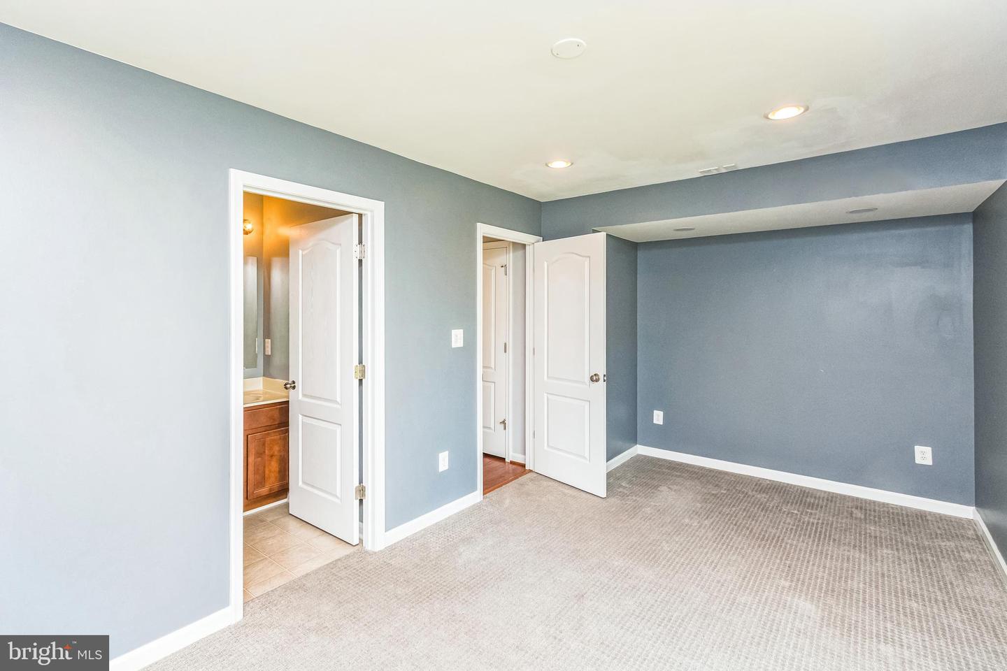 3077 CHINKAPIN OAK LN, WOODBRIDGE, Virginia 22191, 3 Bedrooms Bedrooms, ,3 BathroomsBathrooms,Residential,For sale,3077 CHINKAPIN OAK LN,VAPW2098788 MLS # VAPW2098788