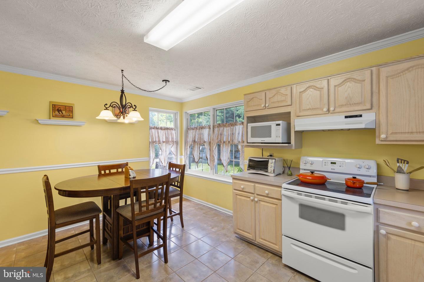 100 CANDLEWICK DR, WINCHESTER, Virginia 22602, 2 Bedrooms Bedrooms, ,2 BathroomsBathrooms,Residential,For sale,100 CANDLEWICK DR,VAFV2035354 MLS # VAFV2035354