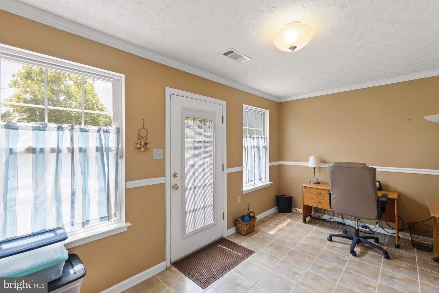 100 CANDLEWICK DR, WINCHESTER, Virginia 22602, 2 Bedrooms Bedrooms, ,2 BathroomsBathrooms,Residential,For sale,100 CANDLEWICK DR,VAFV2035354 MLS # VAFV2035354
