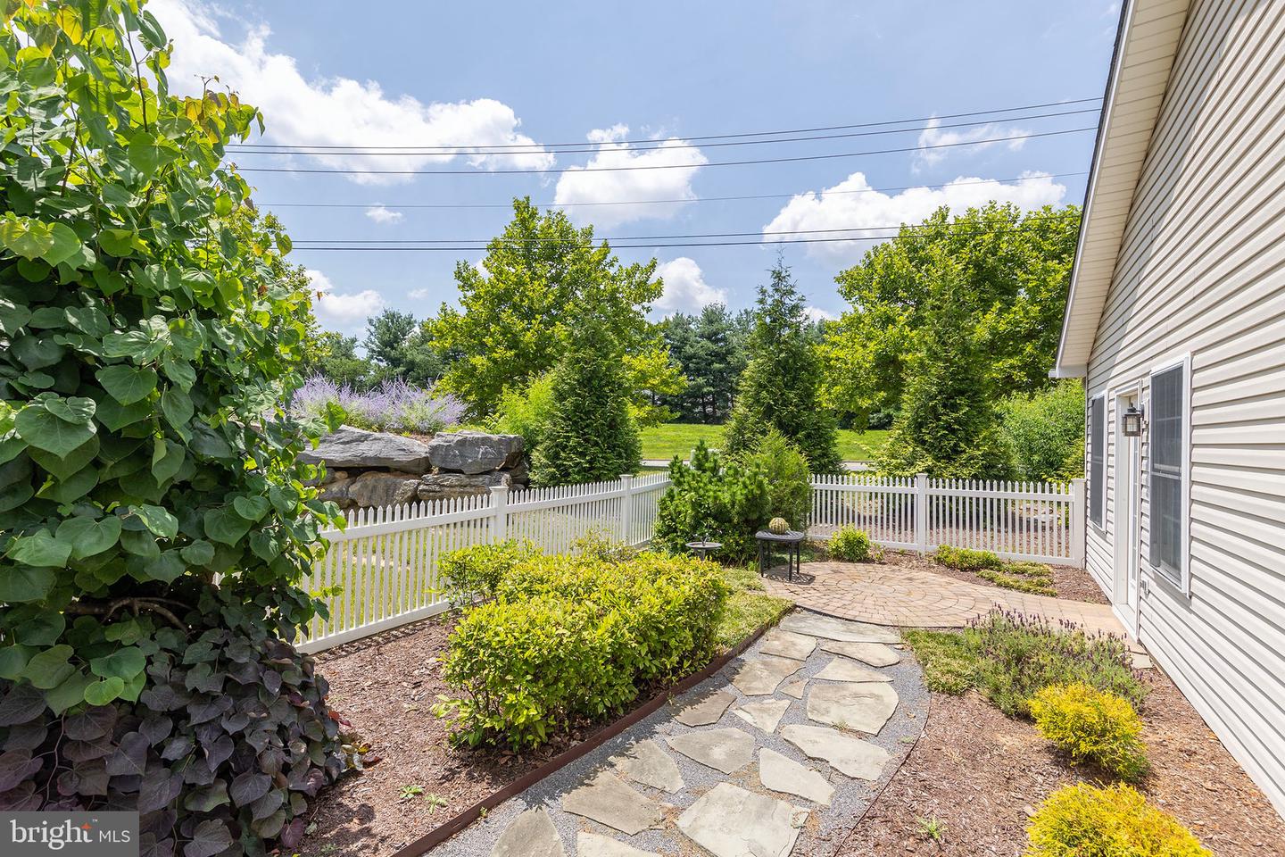 100 CANDLEWICK DR, WINCHESTER, Virginia 22602, 2 Bedrooms Bedrooms, ,2 BathroomsBathrooms,Residential,For sale,100 CANDLEWICK DR,VAFV2035354 MLS # VAFV2035354