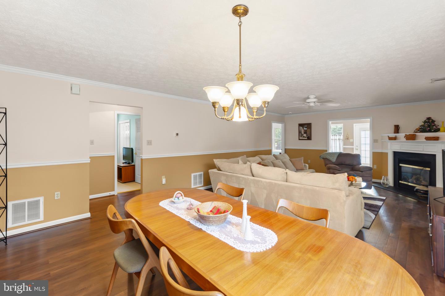 100 CANDLEWICK DR, WINCHESTER, Virginia 22602, 2 Bedrooms Bedrooms, ,2 BathroomsBathrooms,Residential,For sale,100 CANDLEWICK DR,VAFV2035354 MLS # VAFV2035354