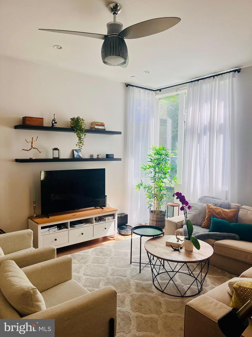 3919 FULTON ST NW #4, WASHINGTON, District Of Columbia 20007, 2 Bedrooms Bedrooms, ,2 BathroomsBathrooms,Residential,For sale,3919 FULTON ST NW #4,DCDC2209550 MLS # DCDC2209550