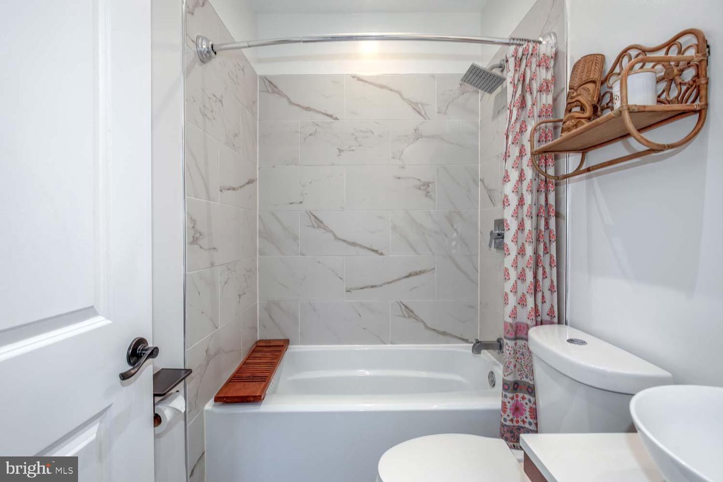 3504 13TH ST NW #15, WASHINGTON, District Of Columbia 20010, 2 Bedrooms Bedrooms, ,2 BathroomsBathrooms,Residential,For sale,3504 13TH ST NW #15,DCDC2209576 MLS # DCDC2209576