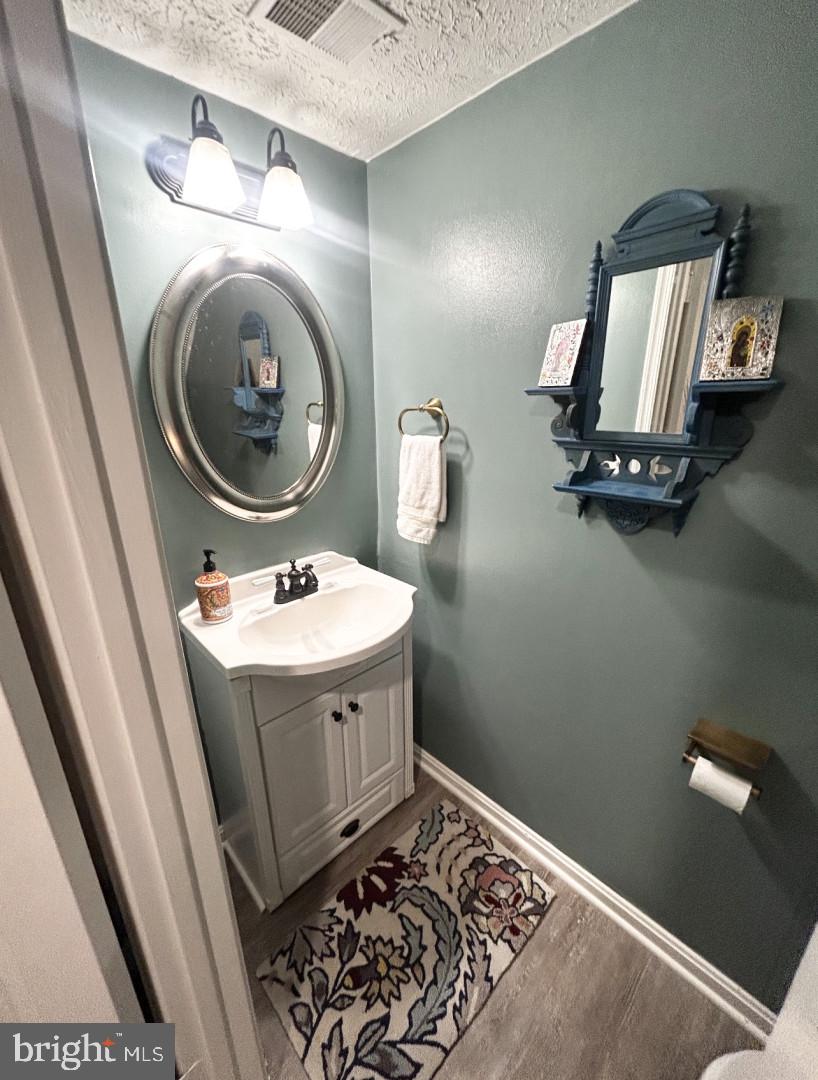 148 WASHINGTON ST, OCCOQUAN, Virginia 22125, 3 Bedrooms Bedrooms, ,2 BathroomsBathrooms,Residential,For sale,148 WASHINGTON ST,VAPW2098830 MLS # VAPW2098830